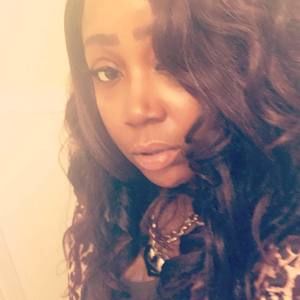 Meet your Posher, Nivia